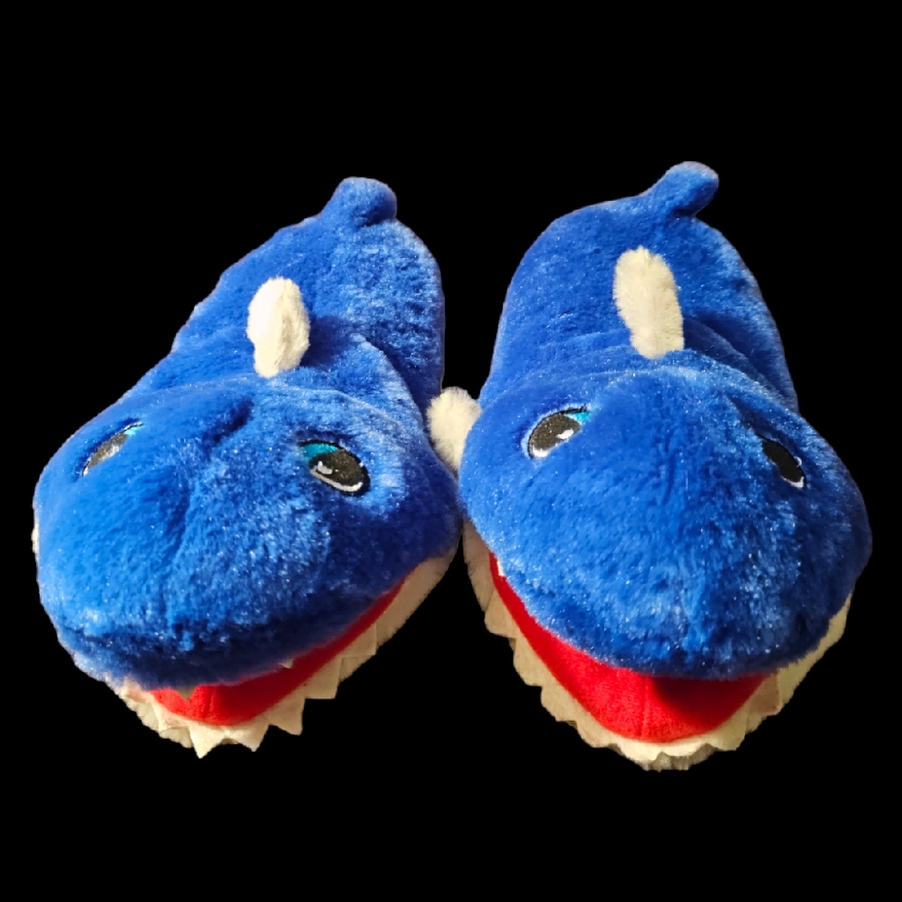 Adorable Shark Slippers Toddler Youth XL 11-12